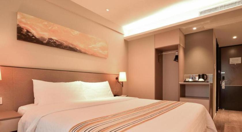 Home Inns Plus Shanghai Xujiahui Branch Exterior photo