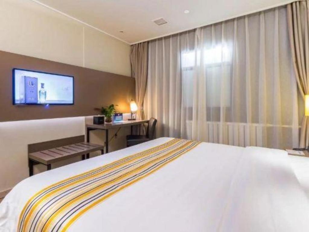 Home Inns Plus Shanghai Xujiahui Branch Exterior photo