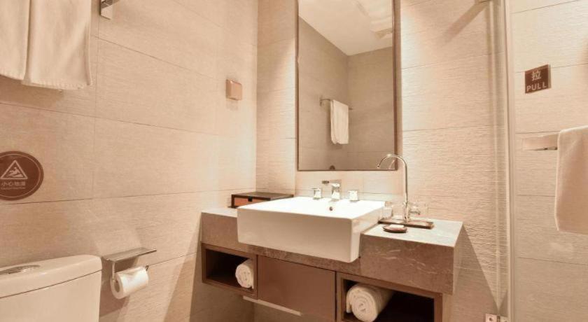 Home Inns Plus Shanghai Xujiahui Branch Exterior photo